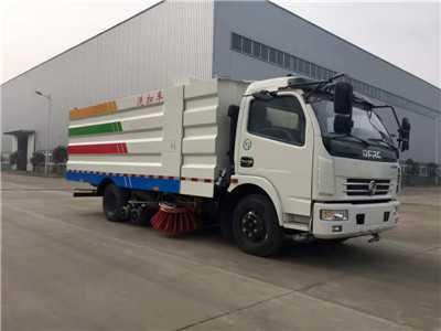 東風(fēng)多利卡8方洗掃車(chē)